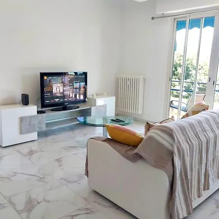 Grand T2 A 5min De La Apartament